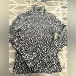 Athleta Flurry Seamless Turtleneck